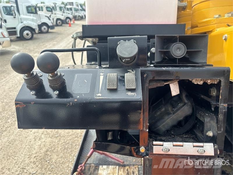 Vermeer D24X40III Directional Drill w/ Lucon 25 ft 22T212A Oprema za vodoravno smerno vrtanje