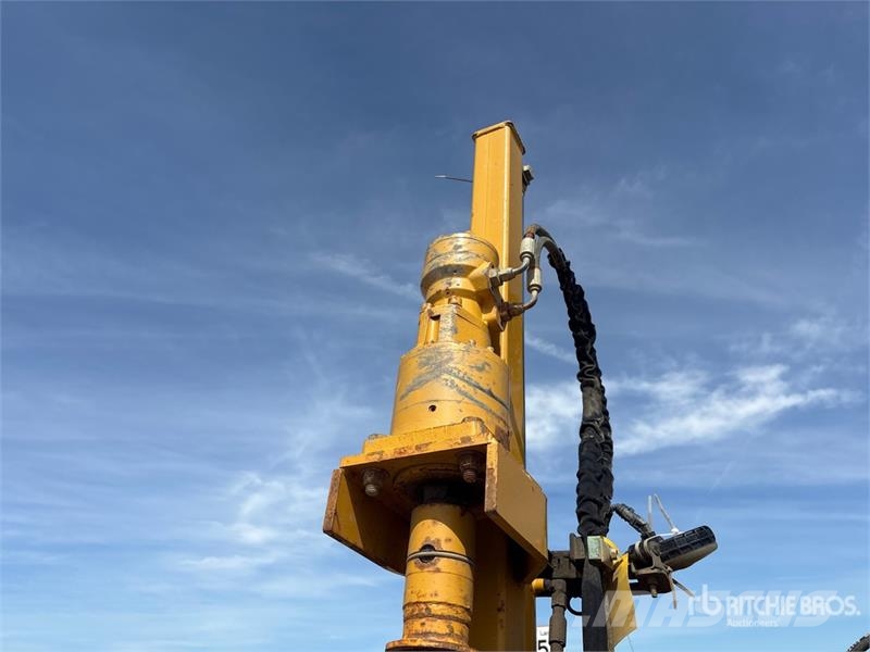 Vermeer D24X40III Directional Drill 水平掘削リグ