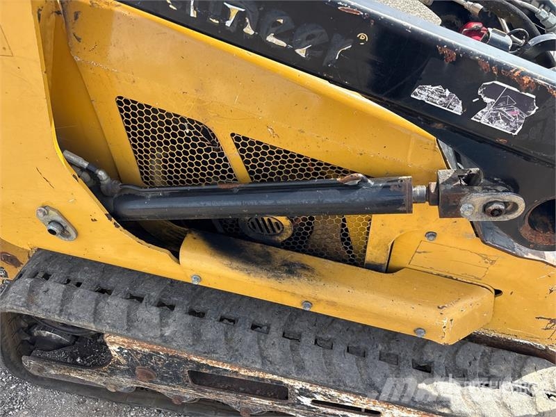 Vermeer S725TX Lietoti riteņu kompaktiekrāvēji