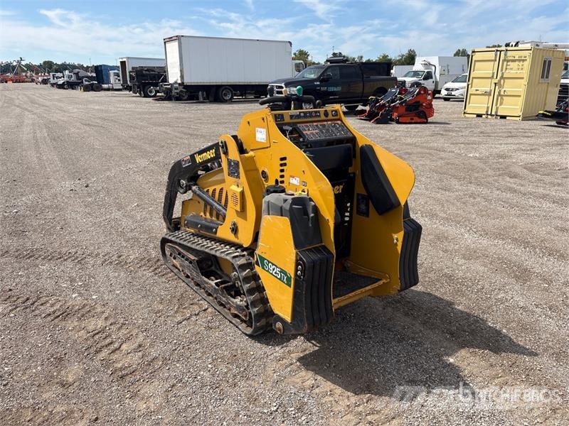 Vermeer S925TX Compact Track Loader Lietoti riteņu kompaktiekrāvēji