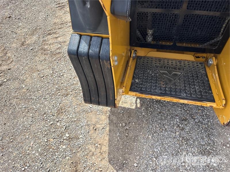 Vermeer S925TX Compact Track Loader Lietoti riteņu kompaktiekrāvēji