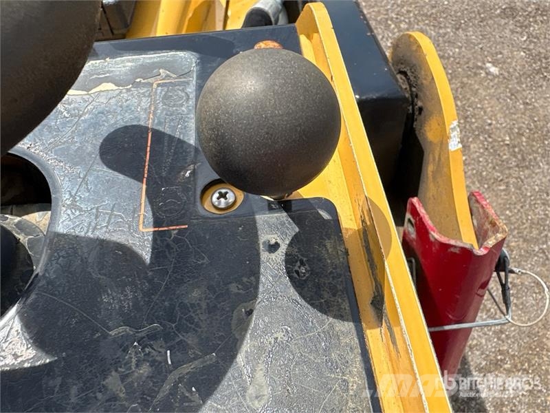 Vermeer S925TX Mini Compact Track Loader لوادر انزلاقية التوجيه