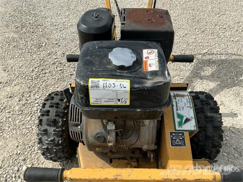Vermeer SC-130 Walk Behind Stump Grinder Kardánhajtású ekék és Forgó-boronák