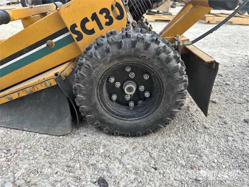 Vermeer SC130 Walk Behind Stump Grinder Gradas vibratorias / rotocultivadoras