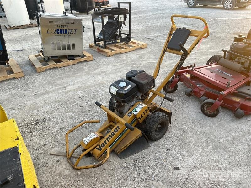 Vermeer SC130 Walk Behind Stump Grinder Gradas vibratorias / rotocultivadoras