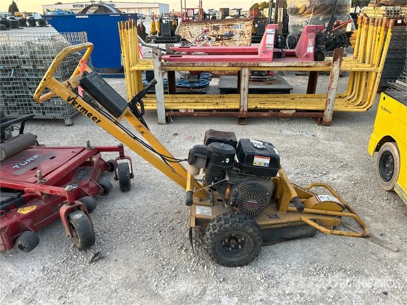 Vermeer SC130 Walk Behind Stump Grinder Gradas vibratorias / rotocultivadoras
