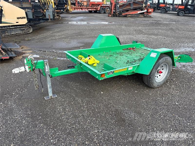 Vermeer TLR33 13 ft S/A Tilt Deck Trencher Trailer Низькорамні причепи