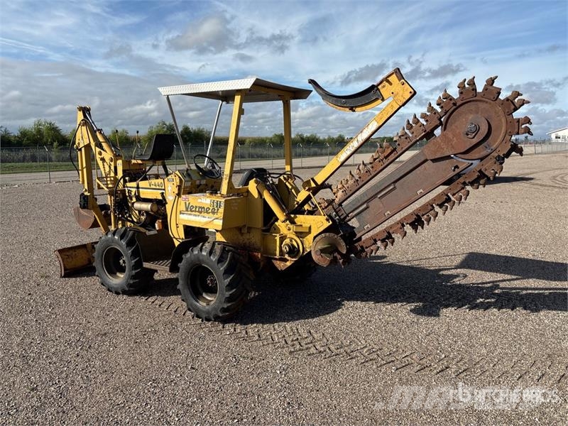 Vermeer V440 4x4 Trencher Freze za kopanje jarkov Trenčerji