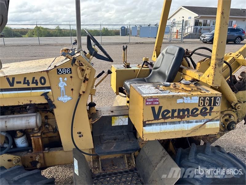 Vermeer V440 4x4 Trencher Freze za kopanje jarkov Trenčerji