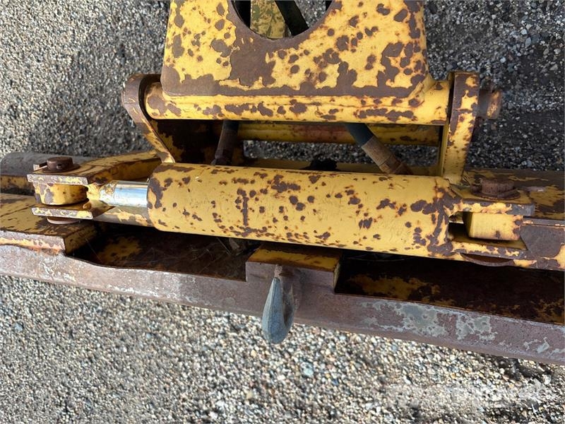 Vermeer V440 4x4 Trencher Freze za kopanje jarkov Trenčerji
