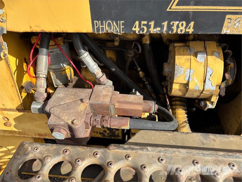 Vermeer V440 4x4 Trencher Freze za kopanje jarkov Trenčerji