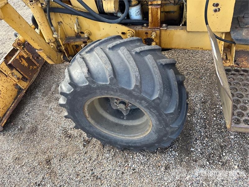 Vermeer V440 4x4 Trencher Freze za kopanje jarkov Trenčerji