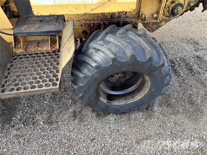 Vermeer V440 4x4 Trencher Freze za kopanje jarkov Trenčerji
