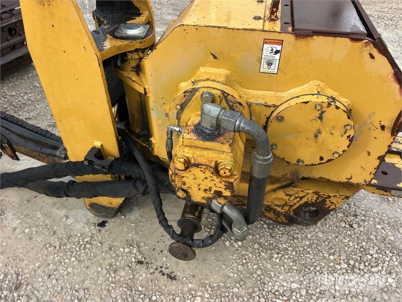 Vermeer XTS1250 Tracked Cable Plow Chasse neige