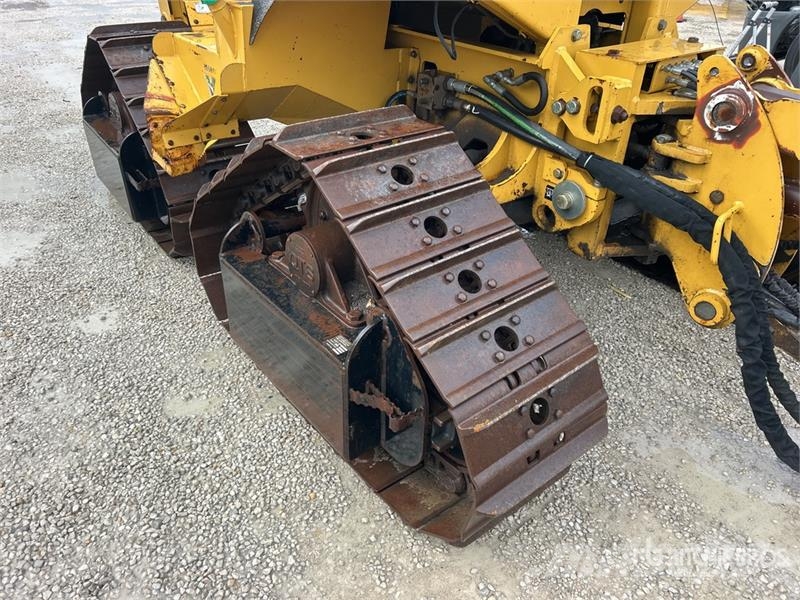 Vermeer XTS1250 Tracked Cable Plow Chasse neige