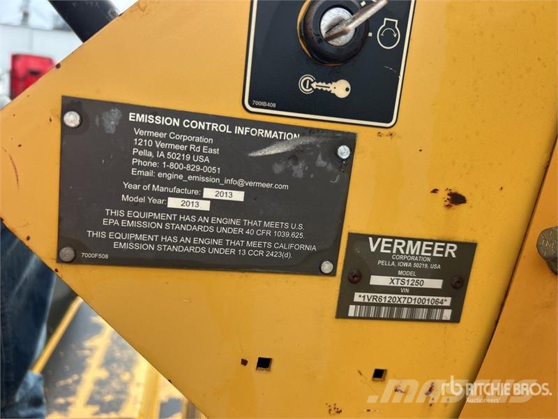 Vermeer XTS1250 Tracked Cable Plow Chasse neige