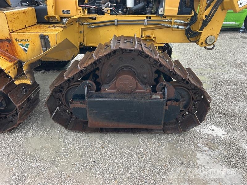 Vermeer XTS1250 Tracked Cable Plow Chasse neige
