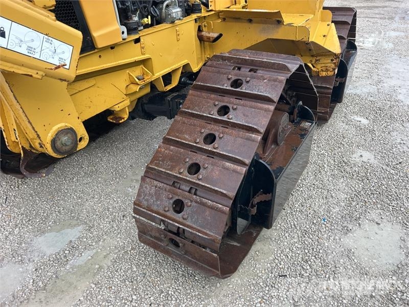 Vermeer XTS1250 Tracked Cable Plow Chasse neige