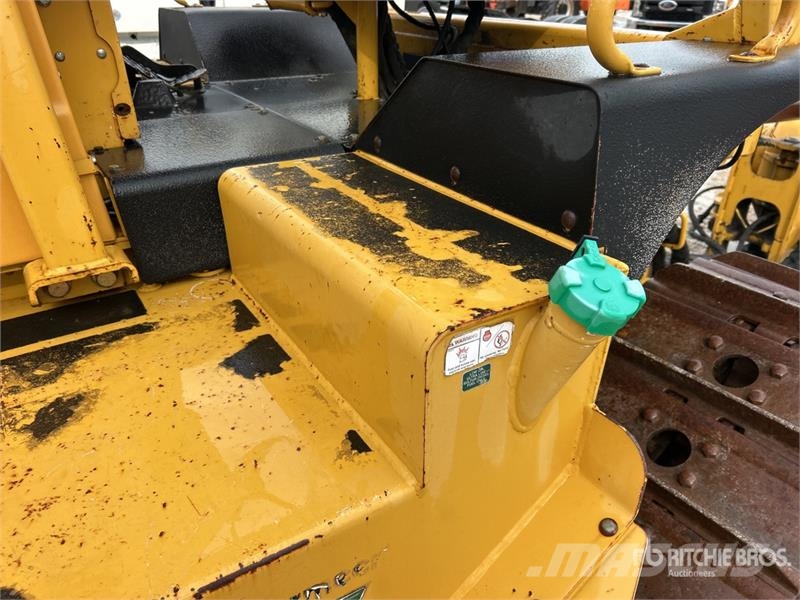 Vermeer XTS1250 Tracked Cable Plow Chasse neige