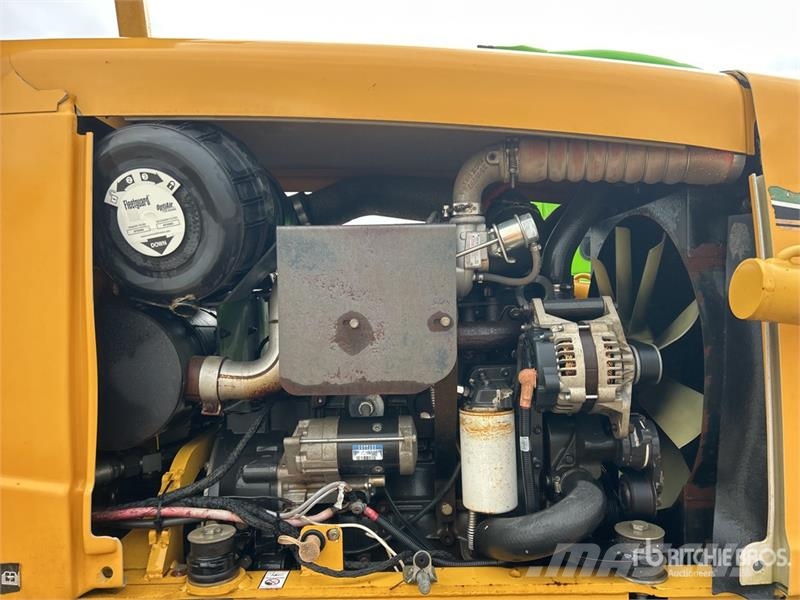 Vermeer XTS1250 Tracked Cable Plow Chasse neige