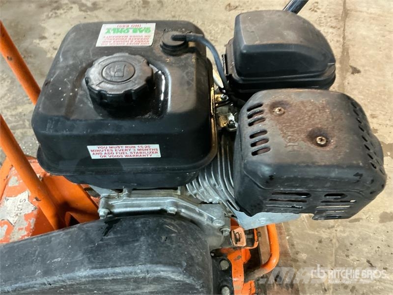  Vibratory Plate Compactor 진동롤러