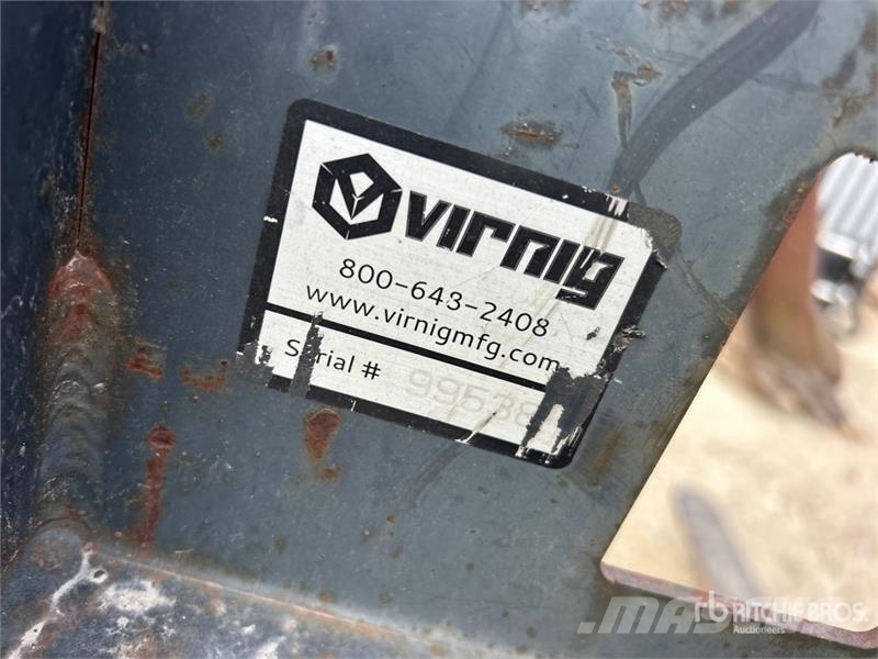 Virnig 42 in Skid Steer Forks 지게차
