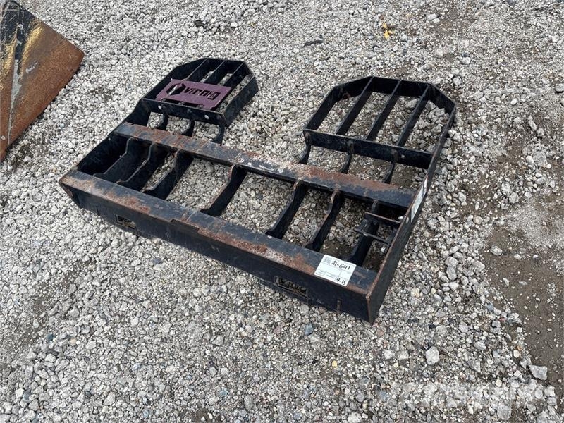 Virnig Skid Steer Fork Frame Widły