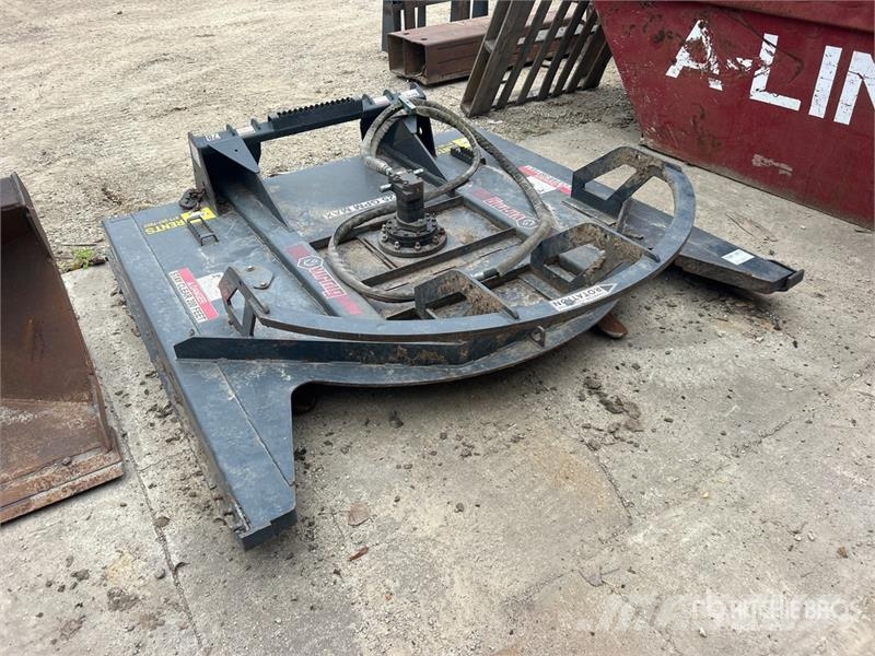 Virnig V50 78 in Skid Steer Brush Cutter 牽引式モア/芝刈り機