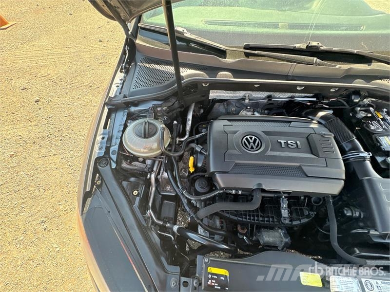Volkswagen Golf Automobile 汽车