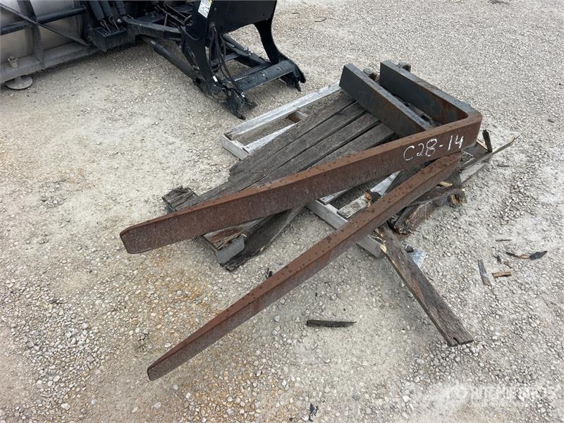 Volvo 83013 72 in Wheel Loader Forks Вили