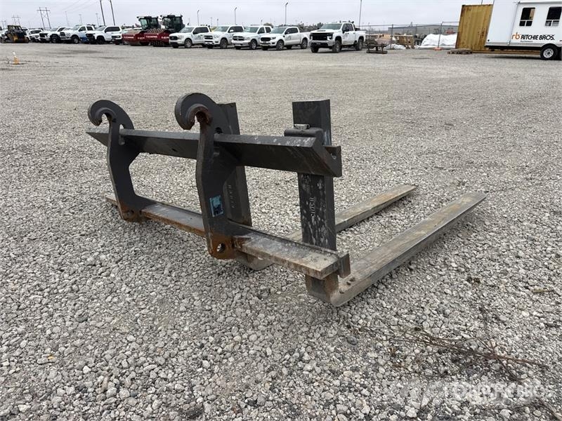 Volvo 83771 72 in Q/C Wheel Loader Forks - Fits Volvo L9 Vilice