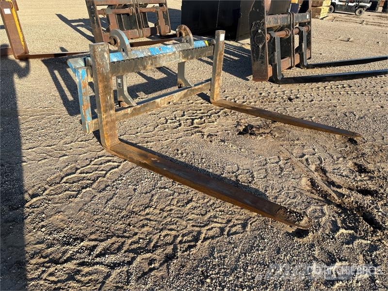 Volvo 83771 72 in Wheel Loader Forks 叉