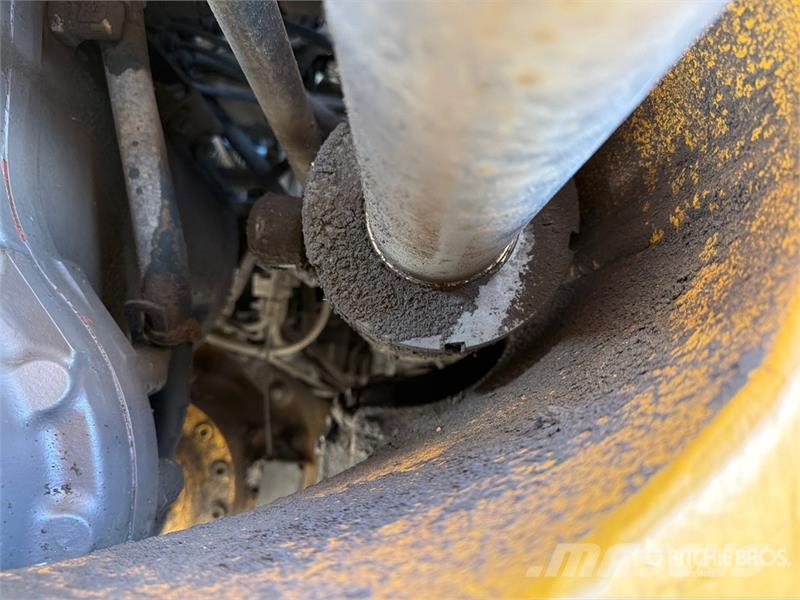Volvo A60H Articulated Dump Truck ساحبات مفصلية