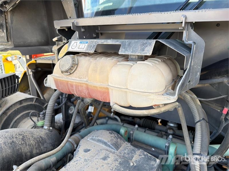 Volvo A60H Articulated Dump Truck ساحبات مفصلية