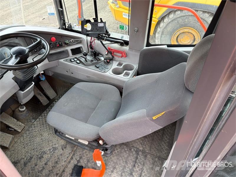 Volvo A60H Articulated Dump Truck Zglobni demperji