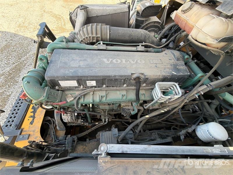 Volvo A60H Articulated Dump Truck ساحبات مفصلية