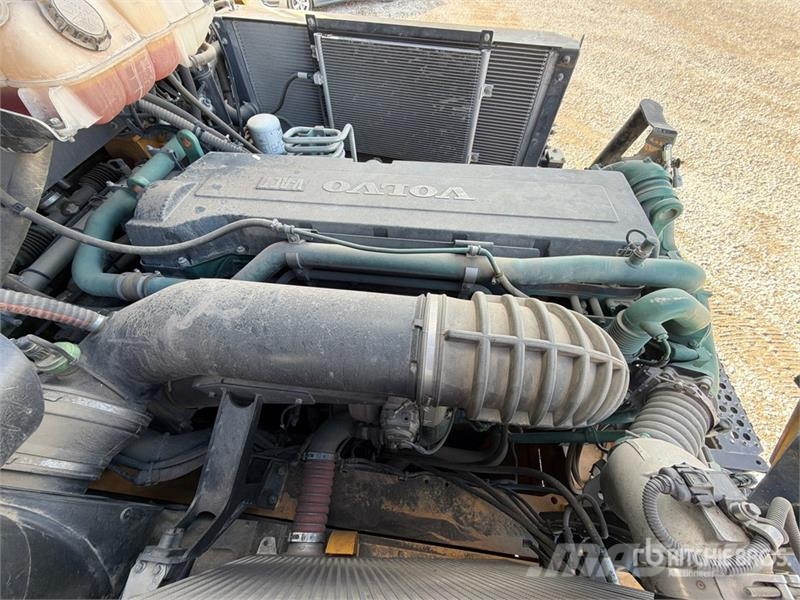 Volvo A60H Articulated Dump Truck ساحبات مفصلية