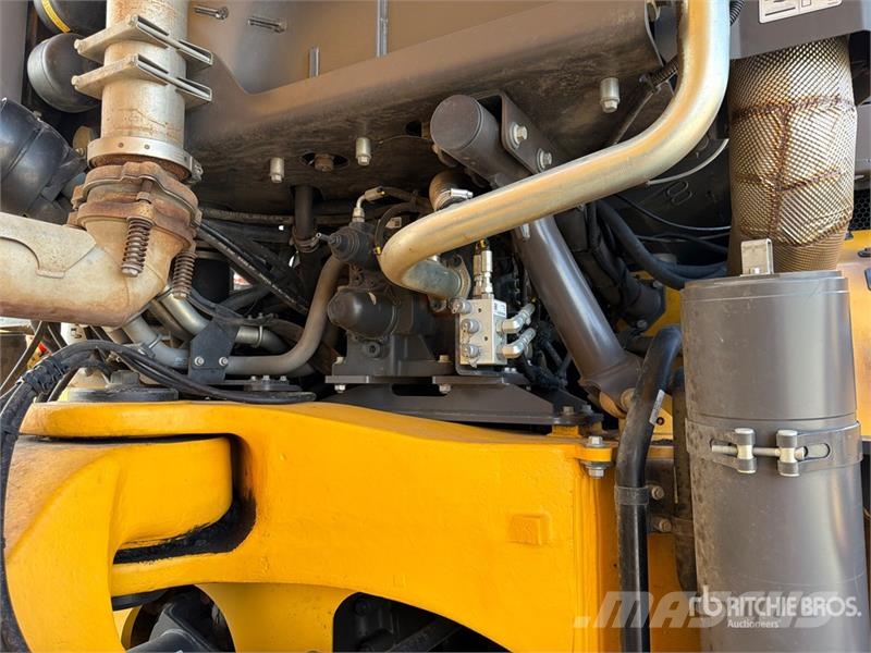 Volvo A60H Articulated Dump Truck ساحبات مفصلية