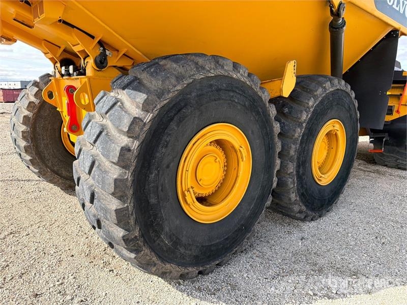 Volvo A60H Articulated Dump Truck ساحبات مفصلية