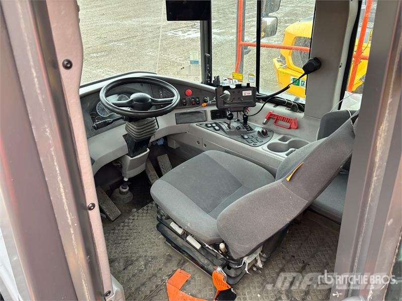 Volvo A60H Articulated Dump Truck Belden kirma kaya kamyonu