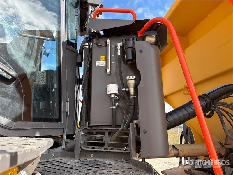Volvo A60H Articulated Dump Truck ساحبات مفصلية