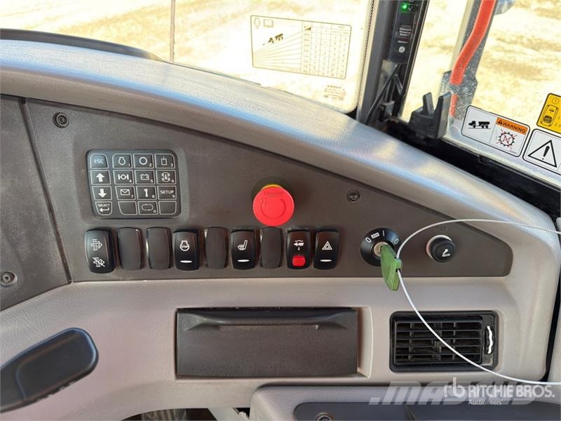 Volvo A60H Articulated Dump Truck ساحبات مفصلية