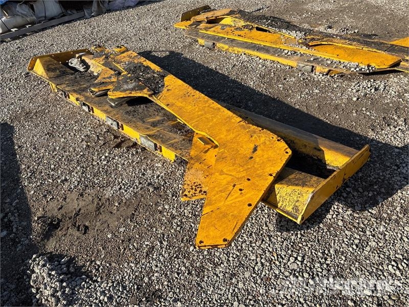Volvo Articulated Dump Truck Tailgate Outros componentes