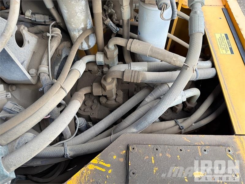 Volvo DD140 Double Drum Roller Ikerdobos hengerek