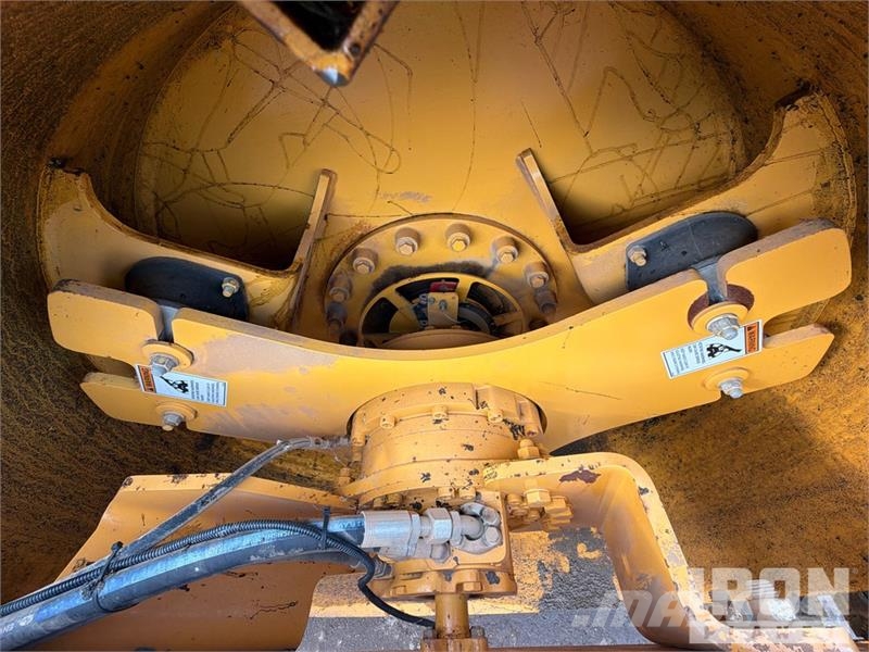 Volvo DD140 Double Drum Roller Ikerdobos hengerek