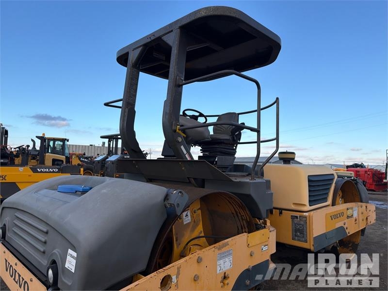 Volvo DD140 Double Drum Roller Ikerdobos hengerek