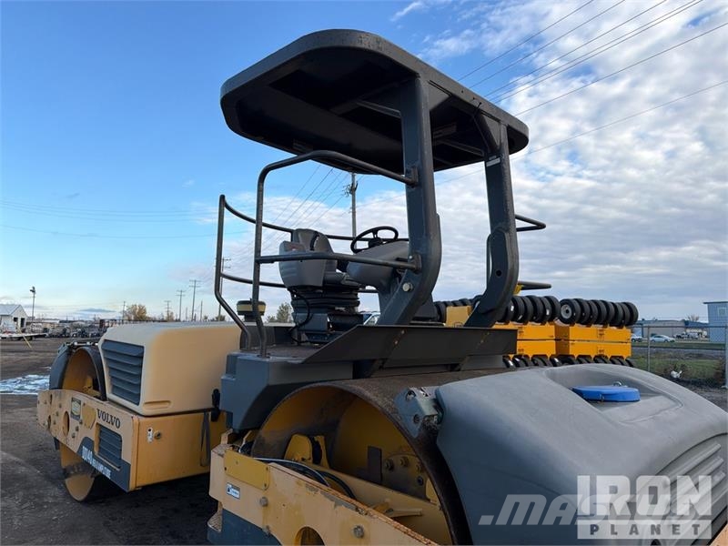 Volvo DD140 Double Drum Roller Ikerdobos hengerek