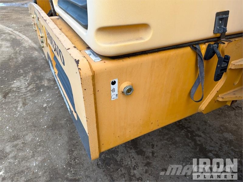 Volvo DD140 Double Drum Roller Ikerdobos hengerek