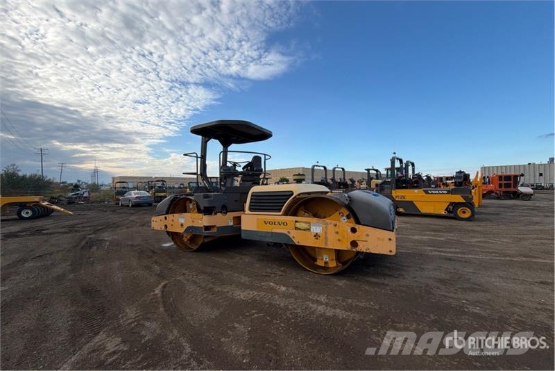 Volvo DD140 Double Drum Roller Ikerdobos hengerek