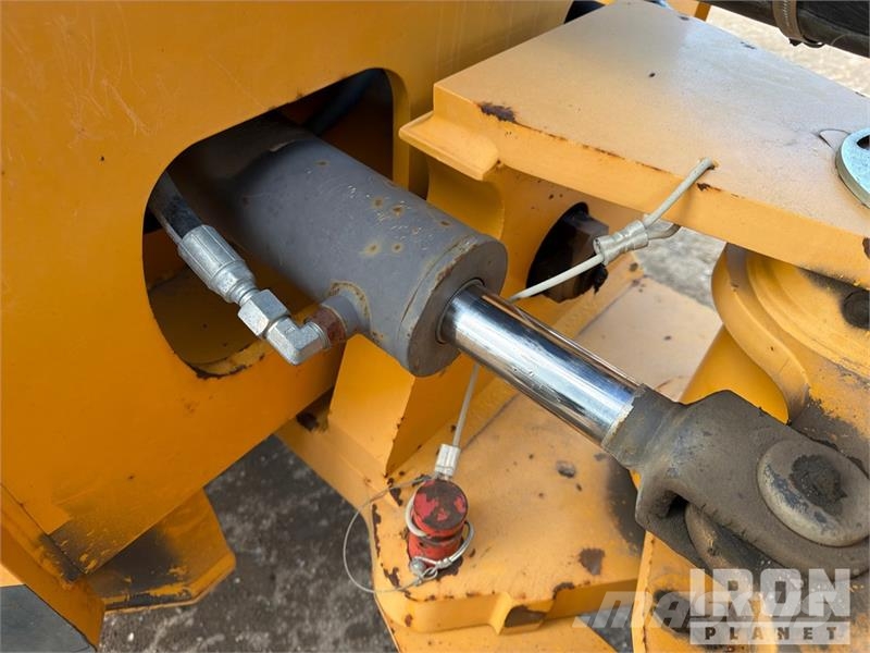 Volvo DD140 Double Drum Roller Ikerdobos hengerek